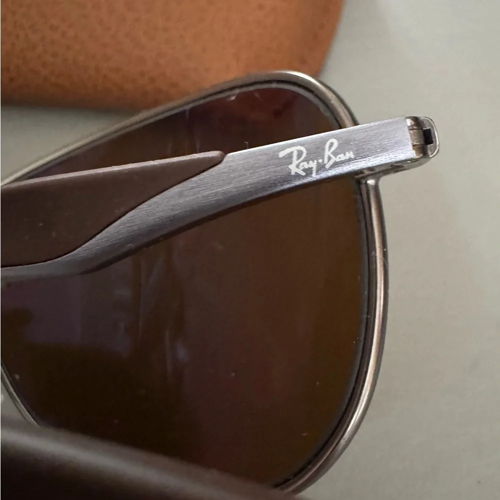 Ray-Ban RB3519 Men’s Pilot Sunglasses - Picture 2 of 8
